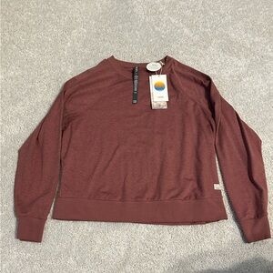 Vuori - long sleeve halo crew - Marsala Heather - Medium